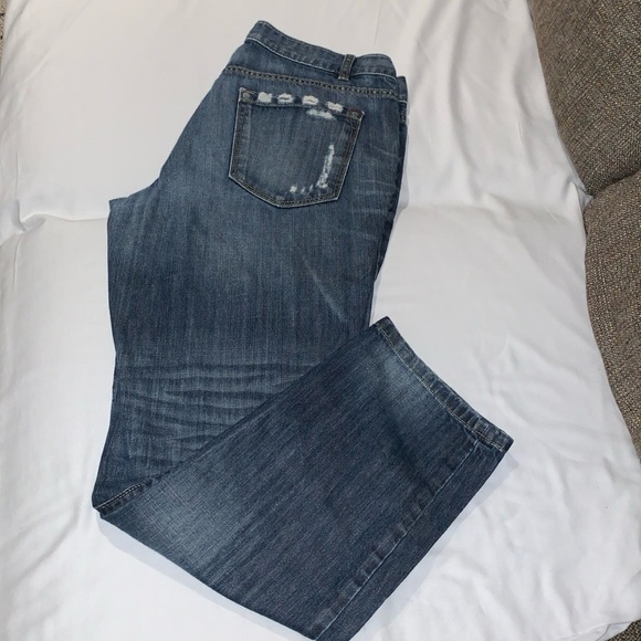 Gently Loved Ann Taylor LOFT Distressed Boyfriend Jeans - Picture 1 of 10